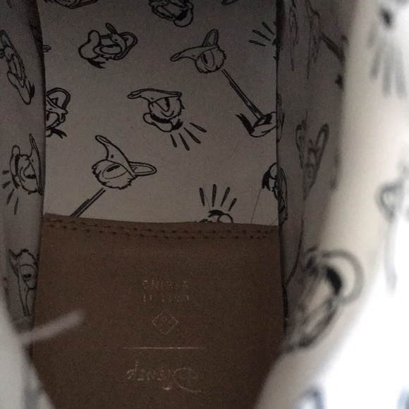 Size 7 Donald Duck Edition high tops by Spring - Picture 3 of 6
